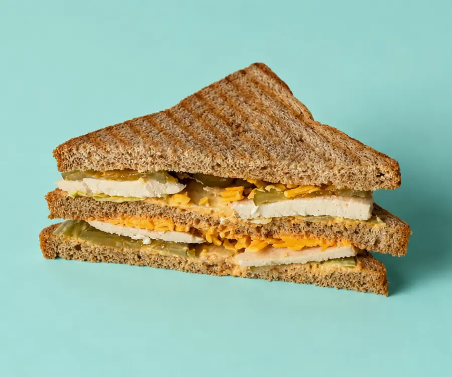 Chicken Chipotle Toast — توست الدجاج بالتشيبوتلي